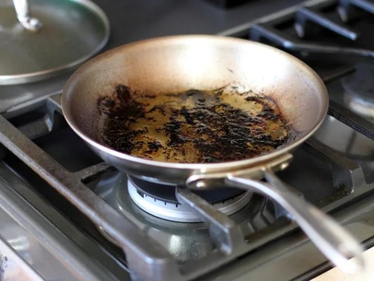 How To Clean Burnt On Grease From Frying Pans