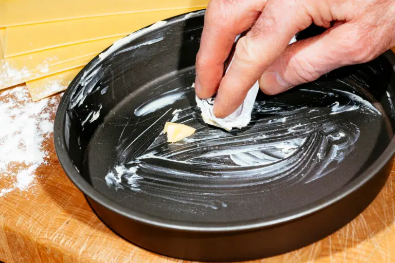 How to Get Melted Plastic Off Cast Iron: 15 Top Methods for Removal and Cleaning